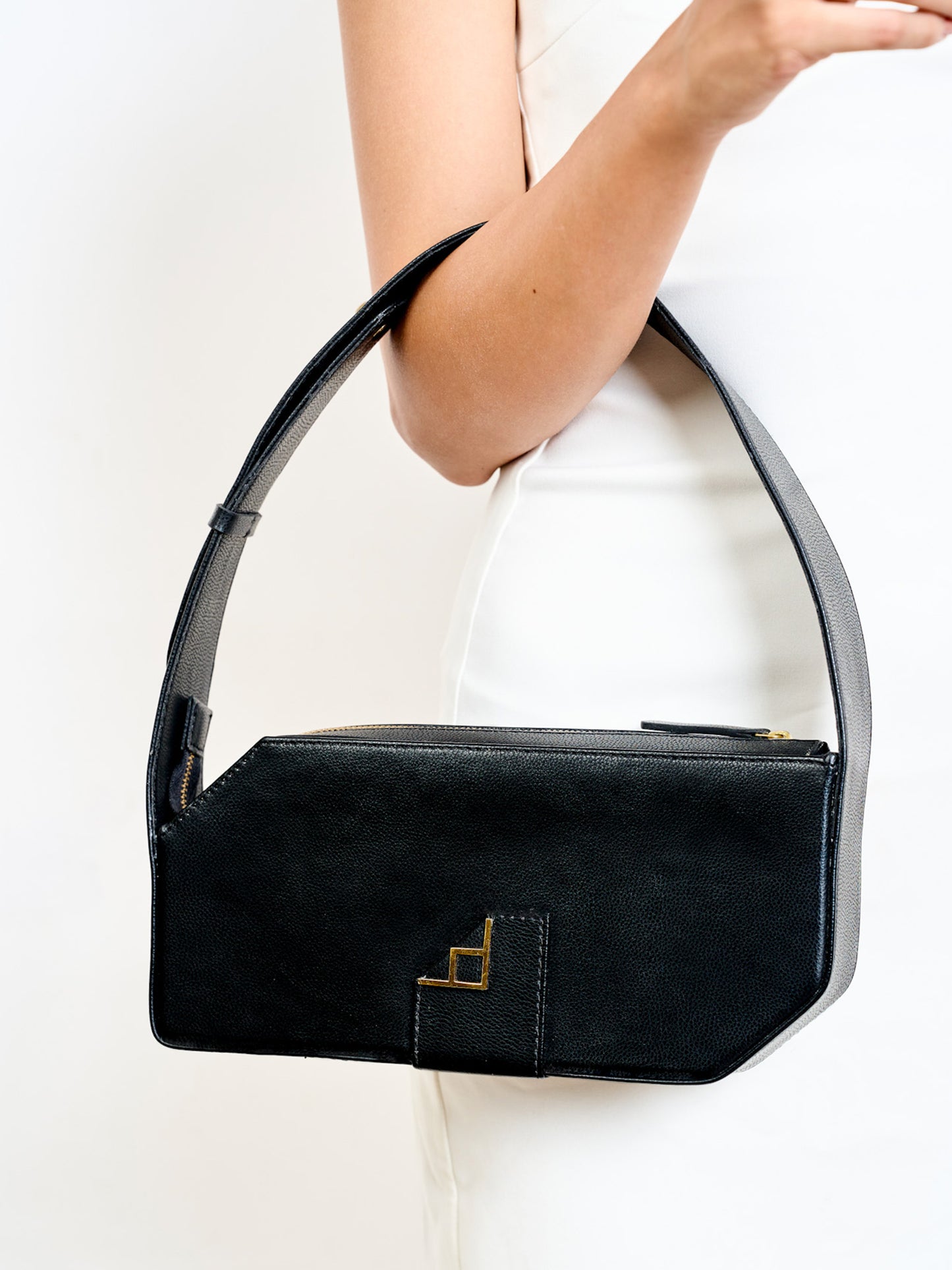 Black Siren Shoulder Bag