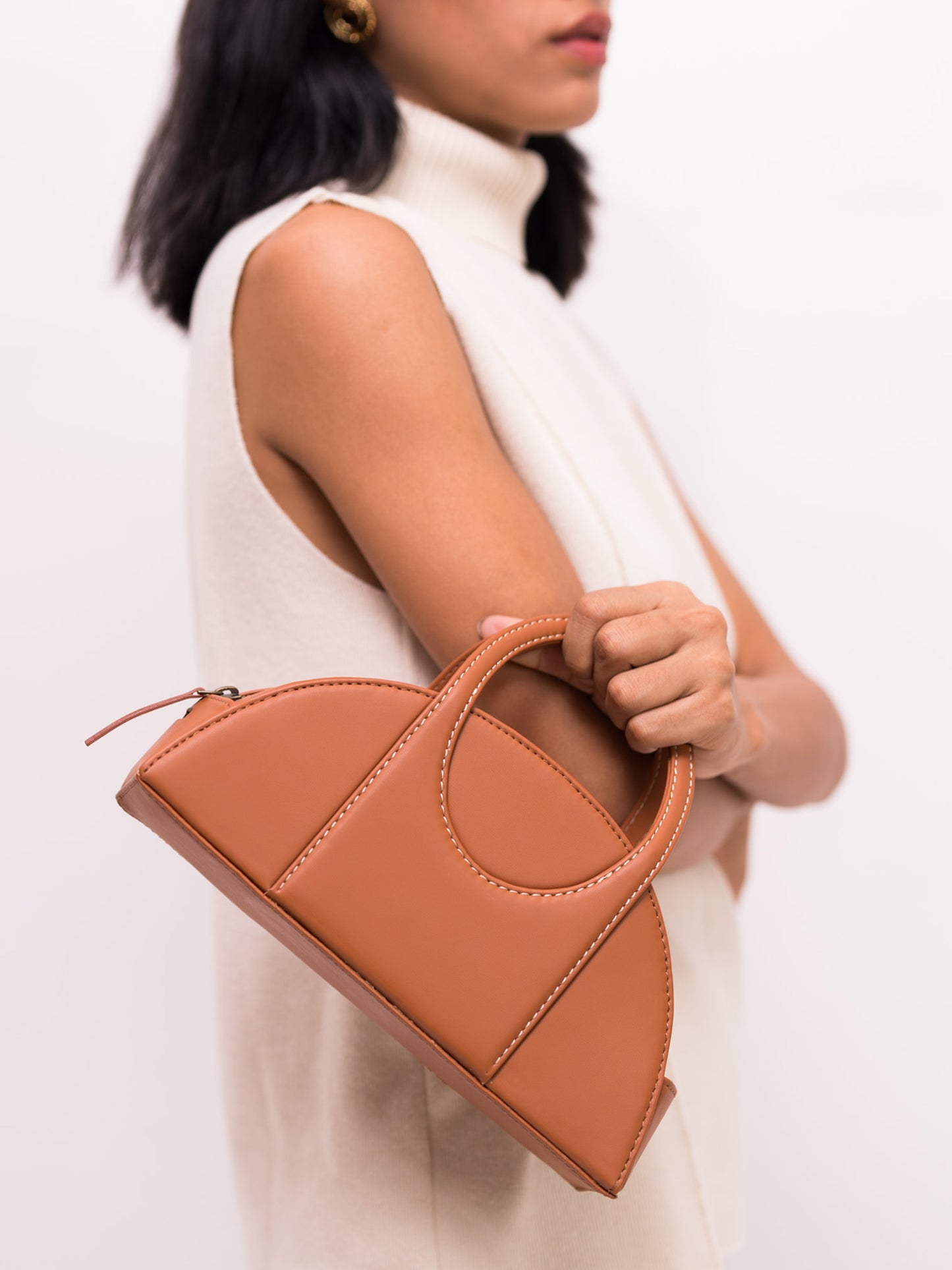 Tann OOO Sling Bag