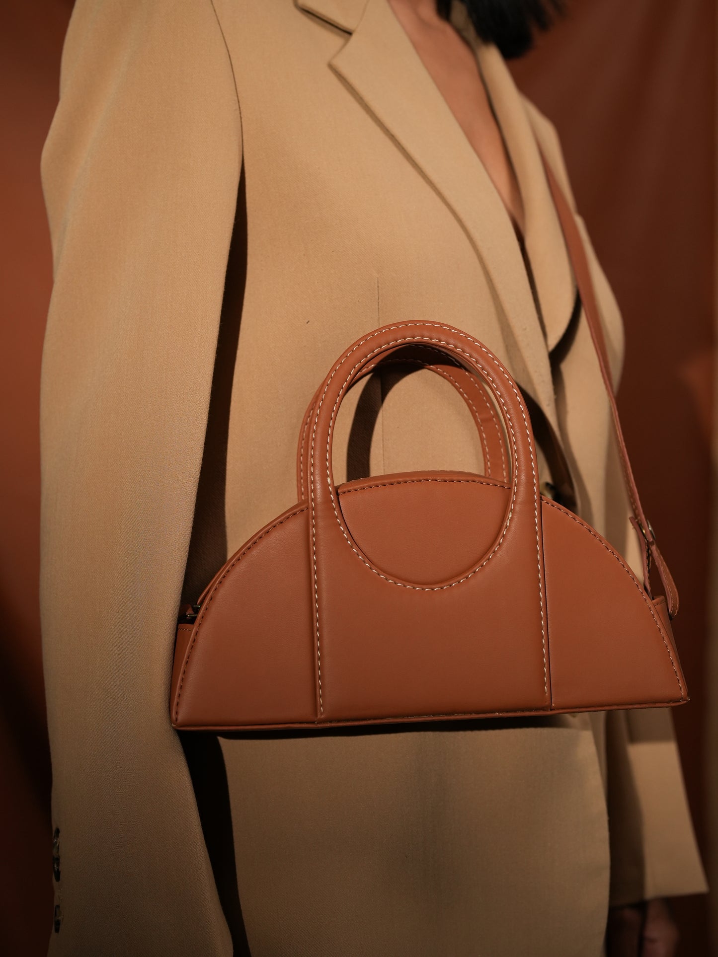 Tann OOO Sling Bag