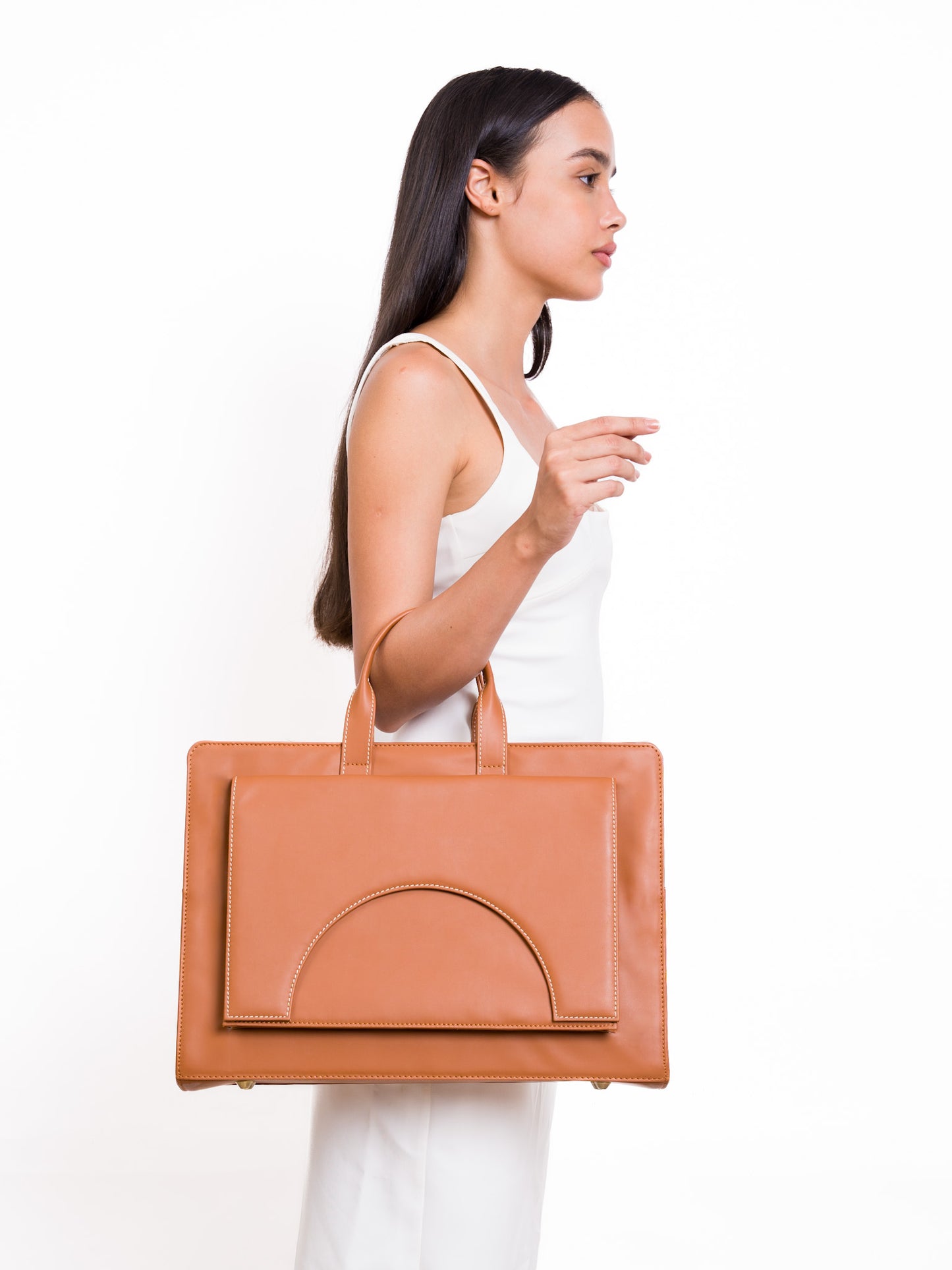 The Tann Arc Messenger Bag