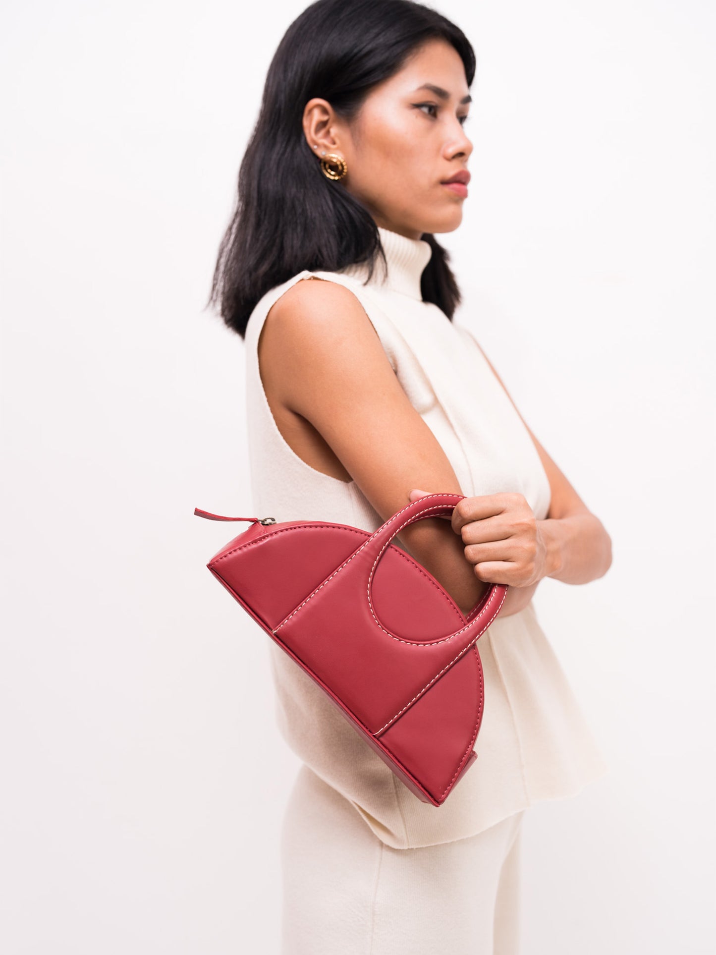 Berry OOO Sling Bag