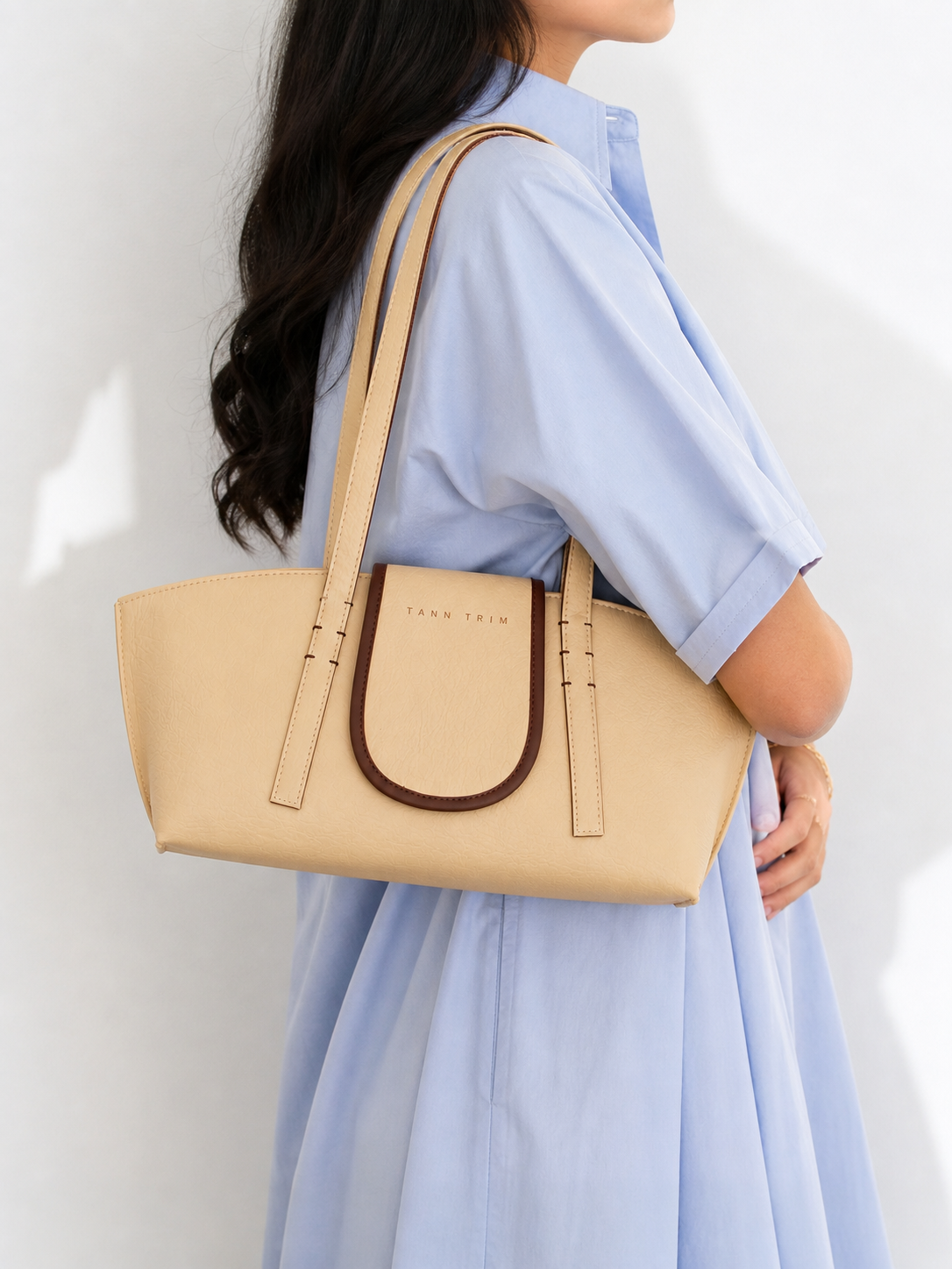 The Arch Shoulder Bag