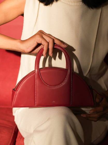 Berry OOO Sling Bag