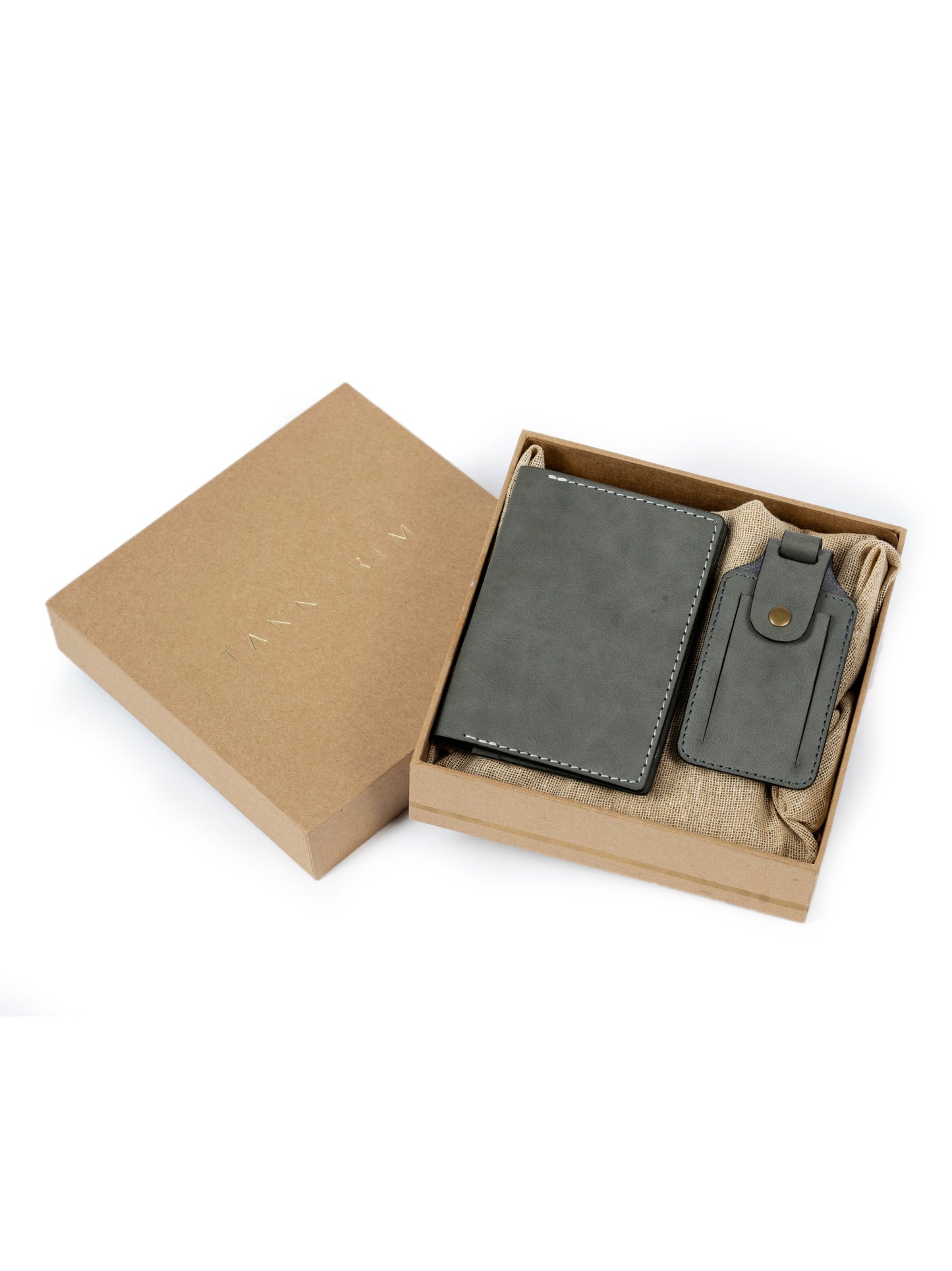 The travel giveaway: Grey